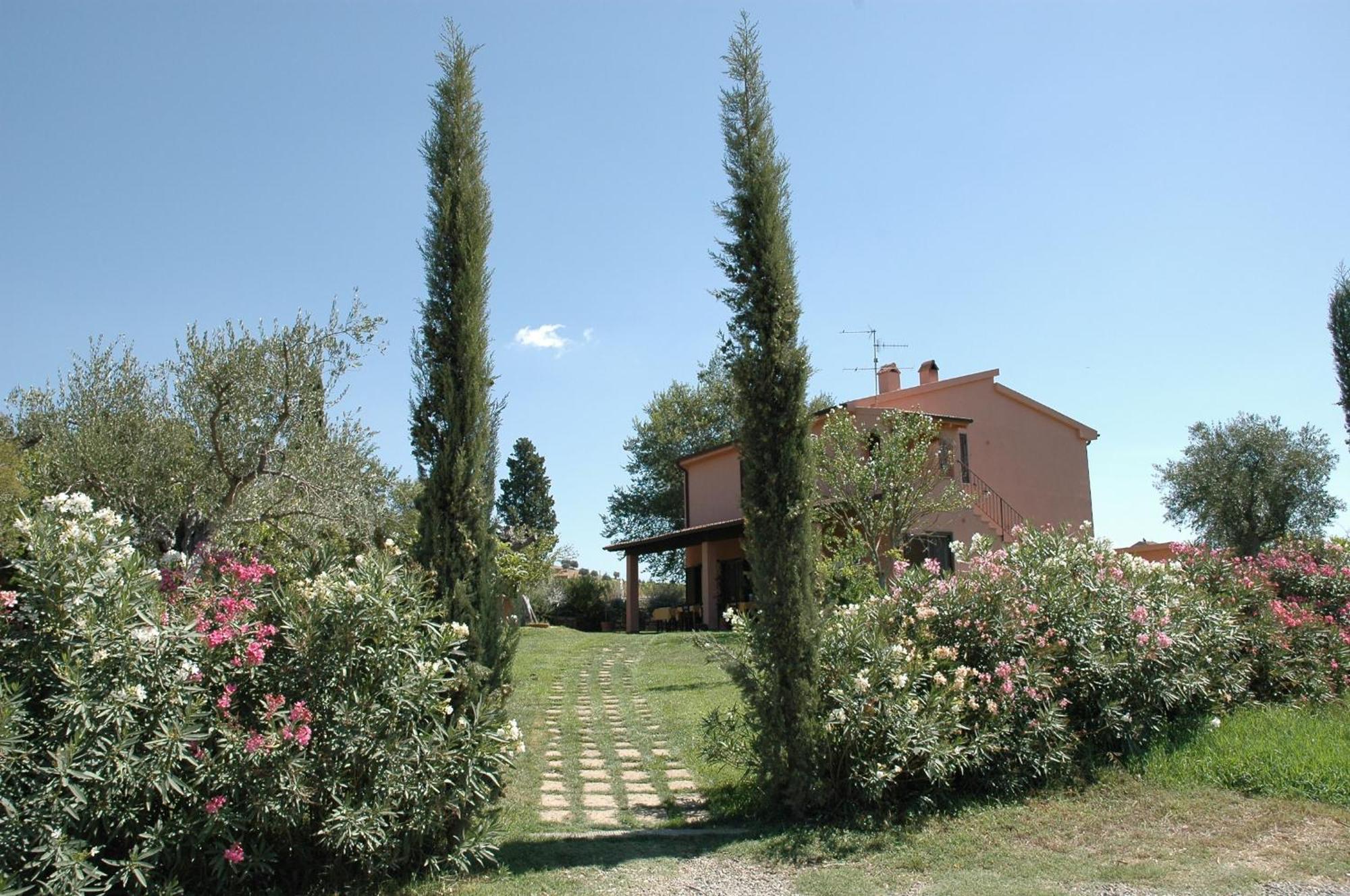 Agriturismo Pian Dei Pini Монтияно Экстерьер фото